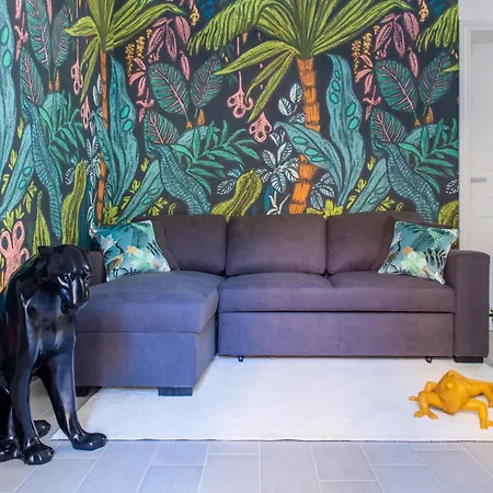 Tropical Boutique