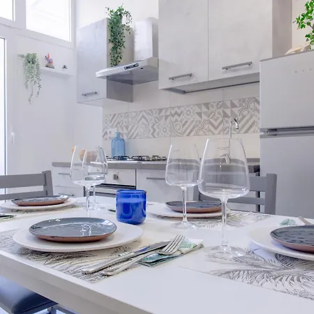 Tropical Boutique * Gallipolli